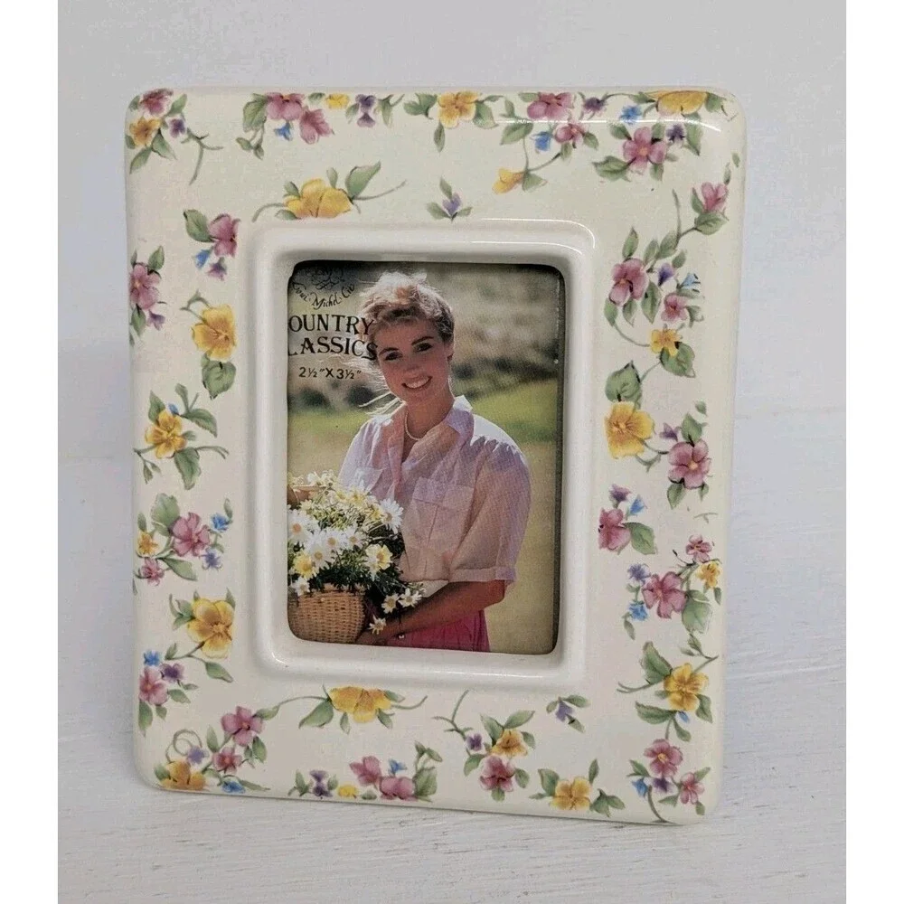 Vintage Floral White Ceramic Photo Picture Frame Country Roses Flowers Dainty